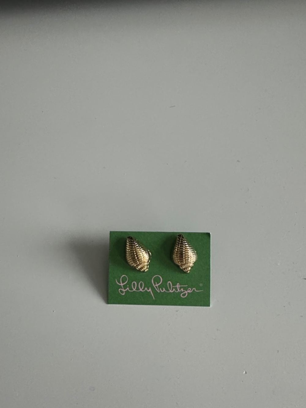 Lilly Pulitzer Gold Shell Stud Earrings on Green Card